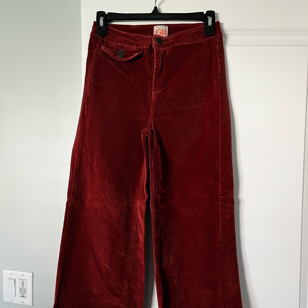 High waisted wide crop leg corduroy pants